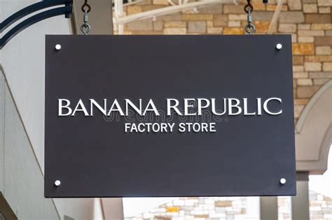 banana republic factory eagan